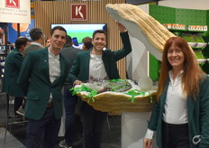 Martien Ohsawa, Mathieu Bertin y Katja Kamp, de Koppert Cress. La ostra vegetariana no tiene nada que envidiar a la auténtica ostra de Zelanda.