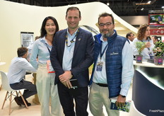 Ellen Kim, Teun Leenders y Antonio Álamo Bermudo, de Fall Creek Nursery.