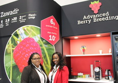 Nichole Pantophlet y Mercy Gelens, de Advanced Berry Breeding.