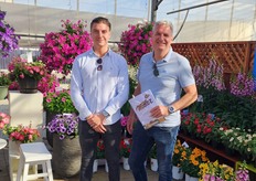 También padre e hijo Zandijk de Muller Seeds estuvieron de visita en CAST y compartieron varias fotos -->