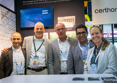 Damion Schwarzkachel, de Certhon, Jan Doldersum, Rijk Zwaan, Richard van der Sande, de Certhon, Dino Nardicchio, de Denso, y Bauke van Lenteren, de Rijk Zwaan, seguían sonriendo el sábado a las 5 de la tarde.