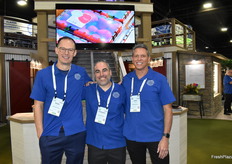 Naturipe Farms. De izquierda a derecha: Brian Vertrees, Fernando Aguiar y John Johnston.