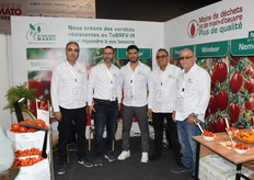 El equipo expositor de Hi-Tech seeds, filial de Hazera