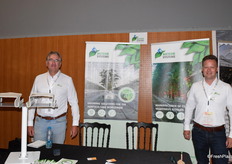 Peter Lexmond y Sebstiaan Smeur, de Meteor Systems, empresa neerlandesa proveedora de sistemas de riego, sistemas de cultivo y maquinaria.