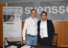 Pieter Mol y Farid Ellakany, de Svensson, proveedores de redes, pantallas de sombreo, ventiladores y otras soluciones de control climático.