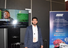 Ali El Assouli, de Unitec, empresa italiana que suministra líneas de clasificación para todo tipo de frutas desde 2006, con un catálogo de 60 máquinas.