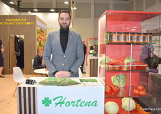 Marjan Vitanov, de Hortena. La empresa combina la producción en campo abierto y en invernadero en todo el norte de Macedonia, y vende sus productos desde los Balcanes hasta los países escandinavos.