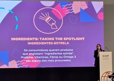 Teresa Carvalho, de Portugal Foods, desgranó las innovaciones y tendencias en el consumo del sector agroalimentario en 2024, entre las que destacan lo que denominó como la “revolución de las setas” como ingrediente, y la creciente importancia del consumo de proteínas entre los grupos de consumidores más jóvenes.