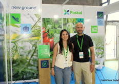 Ángela y Daniel, en el stand de Paskal