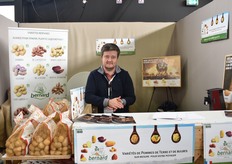 Michaël Piednoir representa a Bernard, empresa especializada en patatas de siembra.
