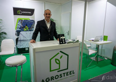 Kostas Sarakinie, de Agrosteel, construye varios proyectos en Grecia