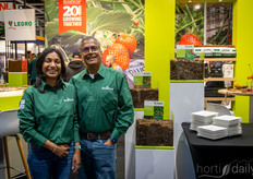 ¡Fiesta en Botanicoir! La empresa celebra este año su 20 aniversario y Samantha y Kalum Balasuriya festejaron el hito en la feria. Más información
