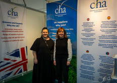 Lydia Stubbs y Susan Fairley de CHA.