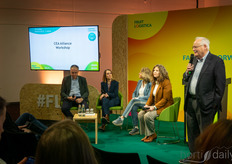 Tisha Livingstone, Michele Savino, Ellis Janssen y Stefania Stoccuto participaron en la mesa redonda de la Alianza CEA sobre innovación en el cultivo.