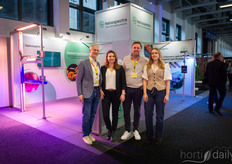 Bram Meulblok, Rebecca Nordin, Bonny Heeren y Emelie Gustafsson, de Heliospectra.
