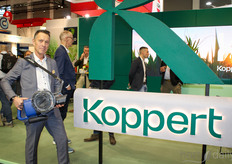 Rick van der Plas, de Koppert. Con el nuevo Airobreez en sus manos.