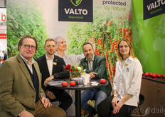 Maarten Oostenbrink de Koppert, Roman Arkhipov y Thorben Looije de Valto Biocontrol y Daria Shakirova de Koppert.