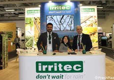 Irritante. Ahmed Barr, Palma Scaffidi y Basilio Giardina.