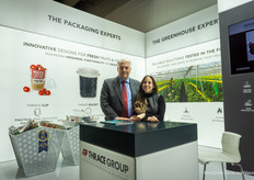 En Thrace Group, encontramos a Georga Papagiannis y su colega y, por supuesto, las distintas cubiertas de envases e invernaderos.