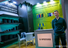 Greenvass iba con un buen equipo, pero estaban de viaje, así que Pedro Velázquez pudo salir en la foto.