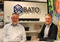 Raymond van Mierlo y Hans Luijkx (Bato Plastics)