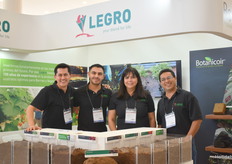 Pablo Segovia, Erik Daniel Castillo y Fausto Serrano con Legro y Botanicoircentrada sobre todo en el cultivador de alta tecnología, representado aquí desde hace ya 7 años.