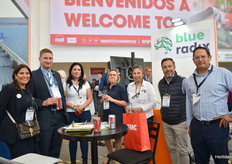 El equipo de Blue Radix compartió más información sobre el crecimiento autónomo la semana pasada: https://www.hortidaily.com/article/9513525/stronger-plants-higher-production-with-autonomous-growing-in-mexico/