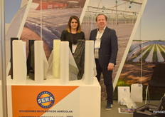 Fatma Demir y Anil Cenk Cinar, de la empresa turca Istanbul Sera Plastik, quieren ampliar su empresa a México.