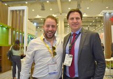 Bertil van 't Veen con la G.S Europe que ayuda a las empresas que desean crear una empresa en Méxicoy Julien Boijmans con Kekkila