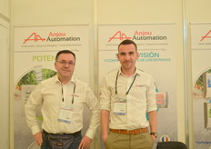 Laurent Chauvire y Simon Grimaud, de Anjou Automation, llevan 25 años trabajando en México.