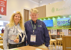 Ian Morrell de Climate Control Systems y Nichole Holmes de Rancho Nex