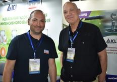 Yevgeaiy Kushnir, de Bulak Agrotech, distribuidor de Nutritech Systems, la empresa de Johnny Stromvoll.