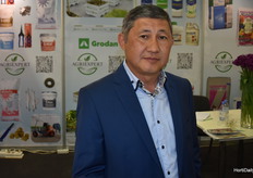 Yussupov Shayakhmet Uranaervich con Agriexpert, distribuidor de Grodan, entre otras marcas.