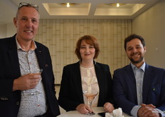Perivar Braat con Dummen Orange, Atiana Bilskaya, Flexibell Co y Andrey Zakharenko con Grodan.