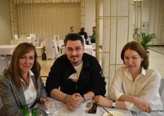 Paulina Komorowska con Priva y Renat Dushanbiev y Tatyana Syrbacheva con Enza Zaden.