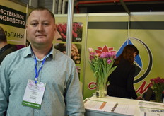 Maxim Kovalenko, de Agro Max Center, importador de bulbos y cultivador de tulipanes.