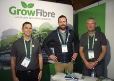 Adrian McCarthy, Heath McKenzie y Peter McDiarmid, de Australian Growing Solutions.