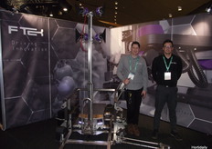 El equipo de FTEK muestra su plataforma robótica para tomates