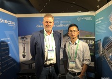 Simon Kleinjan, de Viscon Group, y Mark Ma, de Hortraco Trading Pty Ltd.