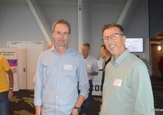 Kurt Zwemstra (Hortilux) y Marco Barendse (Vreugdenhil Young Plants)