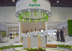 Nehayet Rasoul y el encantador equipo de Agritek