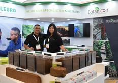 Faunio Serrano y Gabriela Castillo de Legro / Botanicoir.