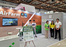 El equipo de Airfarm se mostró entusiasmado con su solución integral, AirFarm, una granja cerrada que permite producir verduras y frutas durante todo el año.