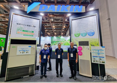 En el stand de Daikin, todo giraba en torno al mantenimiento de un entorno de cultivo estable, destacando sus productos de control de la temperatura.