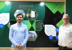 Kars Vreeswijk y Cas Barel, con Moleda. Presentan las tecnologías de saneamiento por vapor Plantsauna para plantas, y Agro-Pure para materiales. Es la primera vez que participan en esta feria