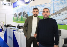 Cagatay Özdemir y Eminer Gokce con Özdemir Reduktor