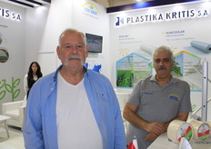 Ertan Uysal e Ismet Oguz, de Plastika Kritis