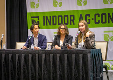 Rebekka Boekhout, de Phyto by RCB, moderó una mesa redonda sobre cultivos emergentes en agricultura de ambiente controlado, con Tsipi Shoham, cofundadora y directora general de GreenOnyx Ltd, y Shun Sano, fundador y director de operaciones de Cai Foods Co.