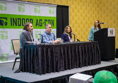 Tisha Livingston, Directora General de Infinite Acres, Marc Oshima, Director General de Babylon Micro-Farms y Chris Higgins, Presidente de Hort Americas, hablaron sobre el camino hacia la rentabilidad en CEA, dirigidos por Kelli Rodda, Directora Editorial de Produce Grower.