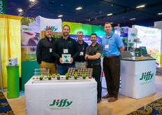 Jiffy ha aumentado recientemente al 40% el porcentaje de plástico reciclado en sus bolsas de cultivo. Más información: https://www.hortidaily.com/article/9712044/growbag-with-40-recycled-plastic/